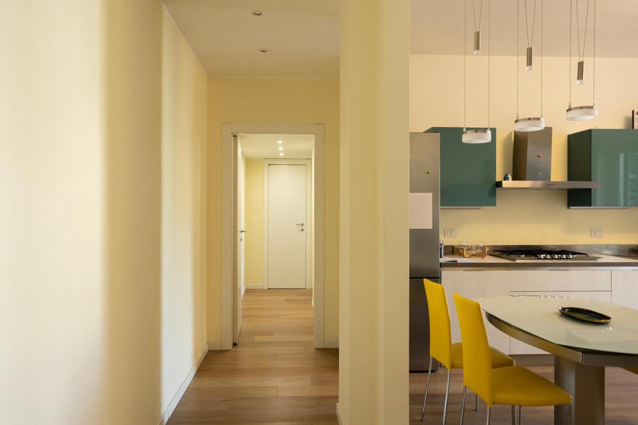 Bilocale Moderno Ed Esclusivo Apartment Milan Exterior photo